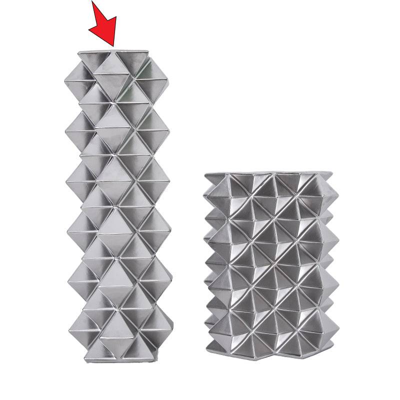Tetrahedrons Element Vase -A Fa-D2126A -  Vases | مزهرية من الفضة رباعي السطوح - ebarza Furniture UAE | Shop Modern Furniture in Abu Dhabi & Dubai - مفروشات ايبازرا في الامارات | تسوق اثاث عصري وديكورات مميزة في دبي وابوظبي