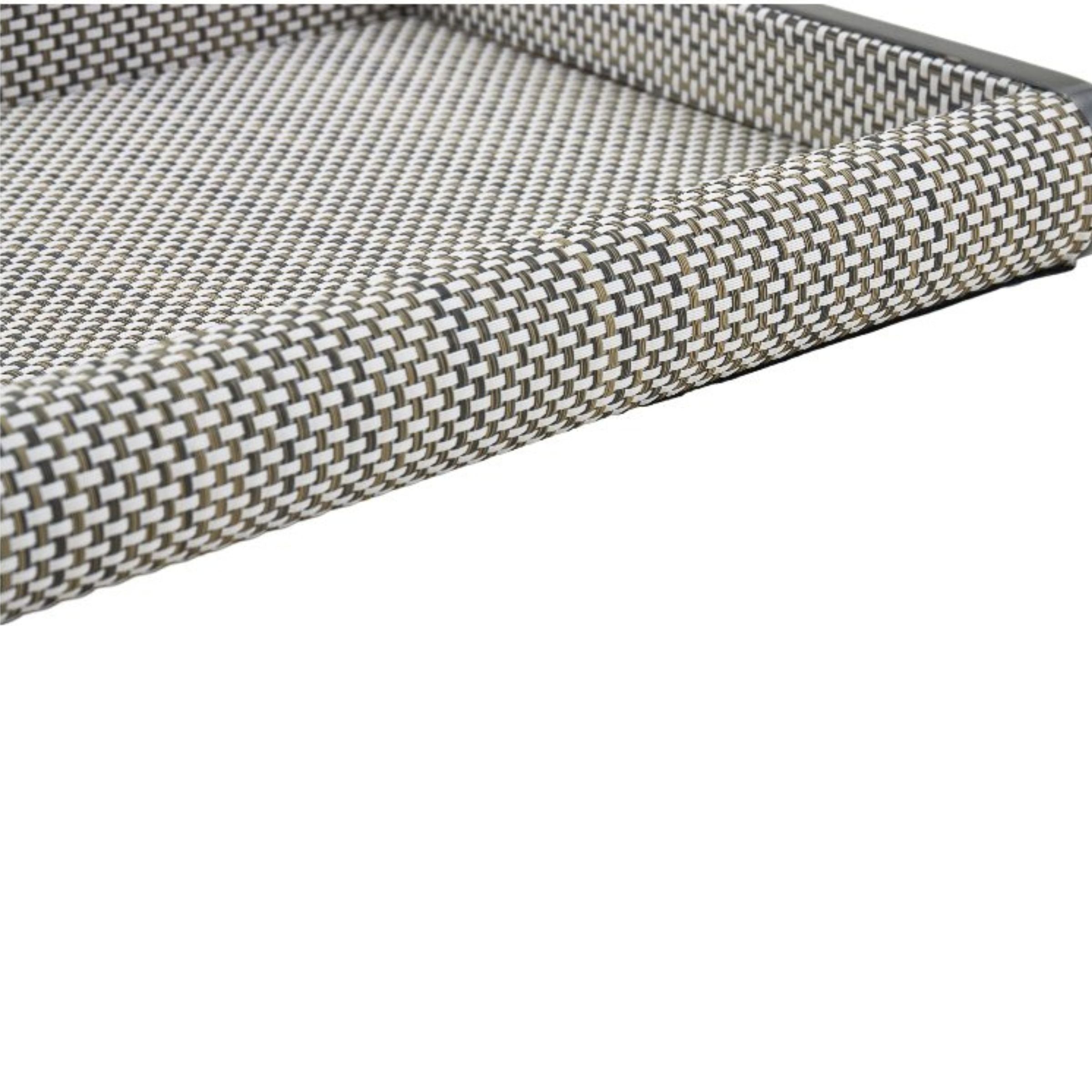 BEACON FSDG Tray DT201216B, rectangular tray with handles, made of durable material, designed for serving and presentation.