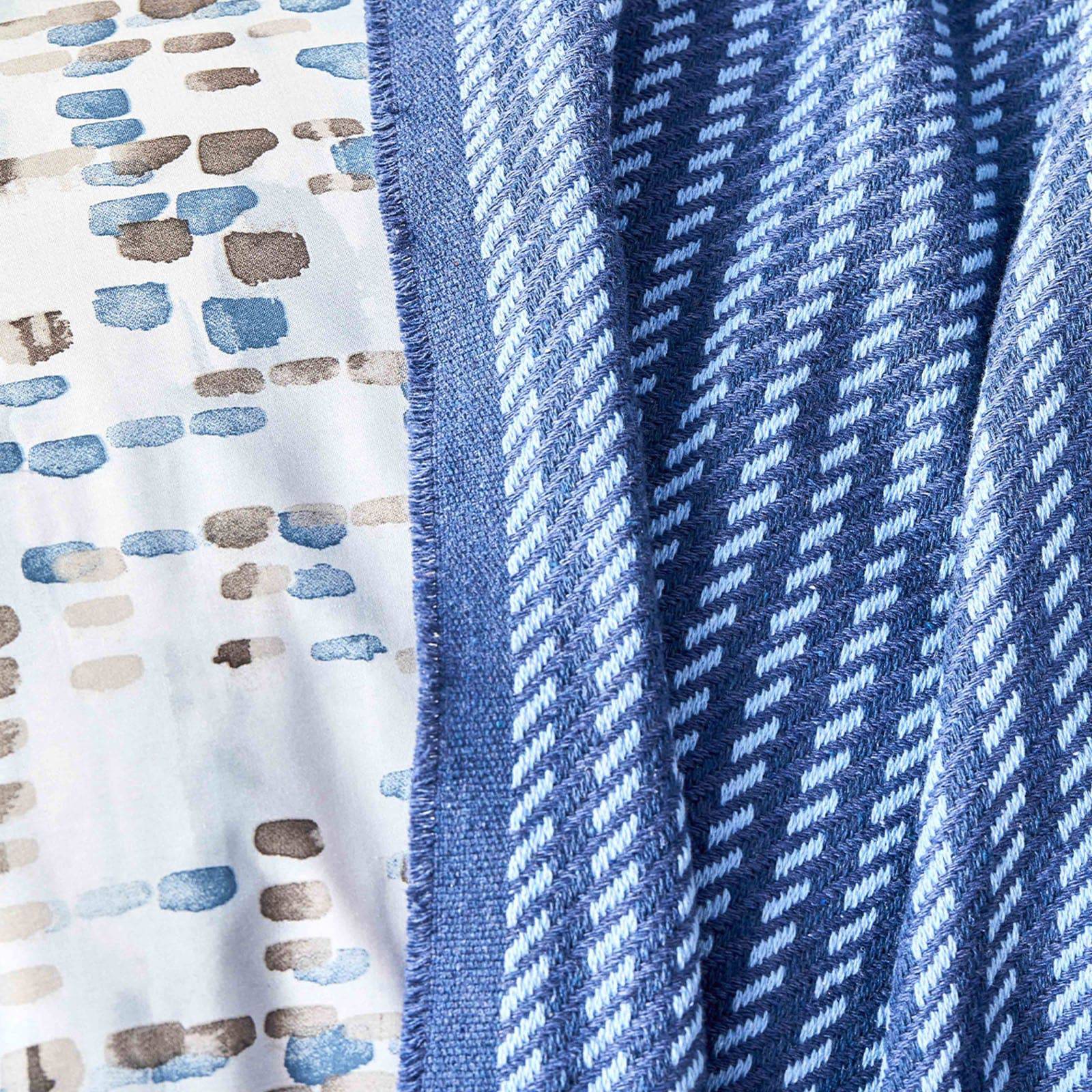 Vella Blue Rnf Duvet Cover Set Jacquard Blanket Set 200.15.01.0011 -  Bedding | طقم غطاء لحاف فيلا بلو من الجاكار - ebarza Furniture UAE | Shop Modern Furniture in Abu Dhabi & Dubai - مفروشات ايبازرا في الامارات | تسوق اثاث عصري وديكورات مميزة في دبي وابوظبي