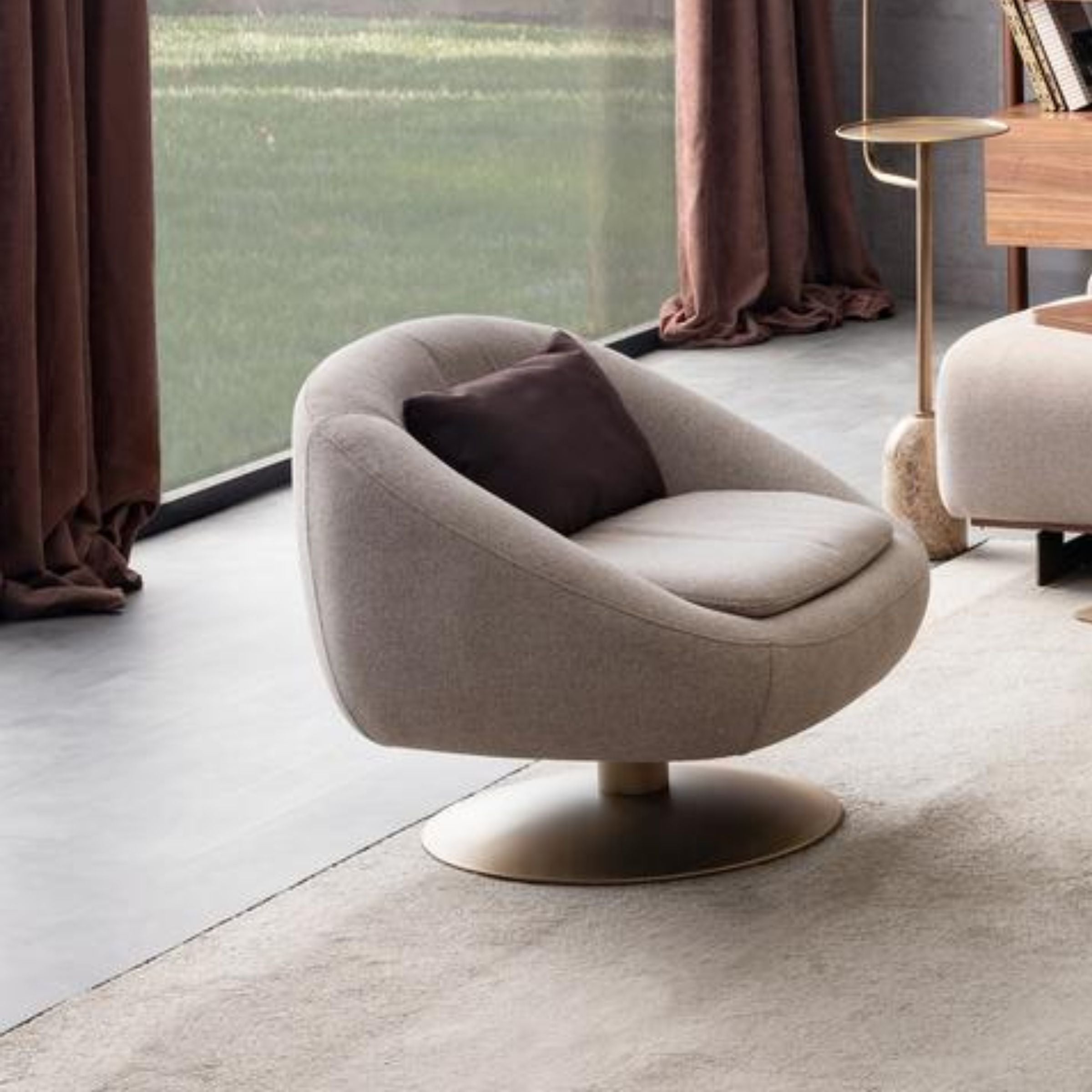 AS IS - Wagon Lounge Chair Orxwgn-Lc -  DISPLAY ITEM - ebarza Furniture UAE | Shop Modern Furniture in Abu Dhabi & Dubai - مفروشات ايبازرا في الامارات | تسوق اثاث عصري وديكورات مميزة في دبي وابوظبي