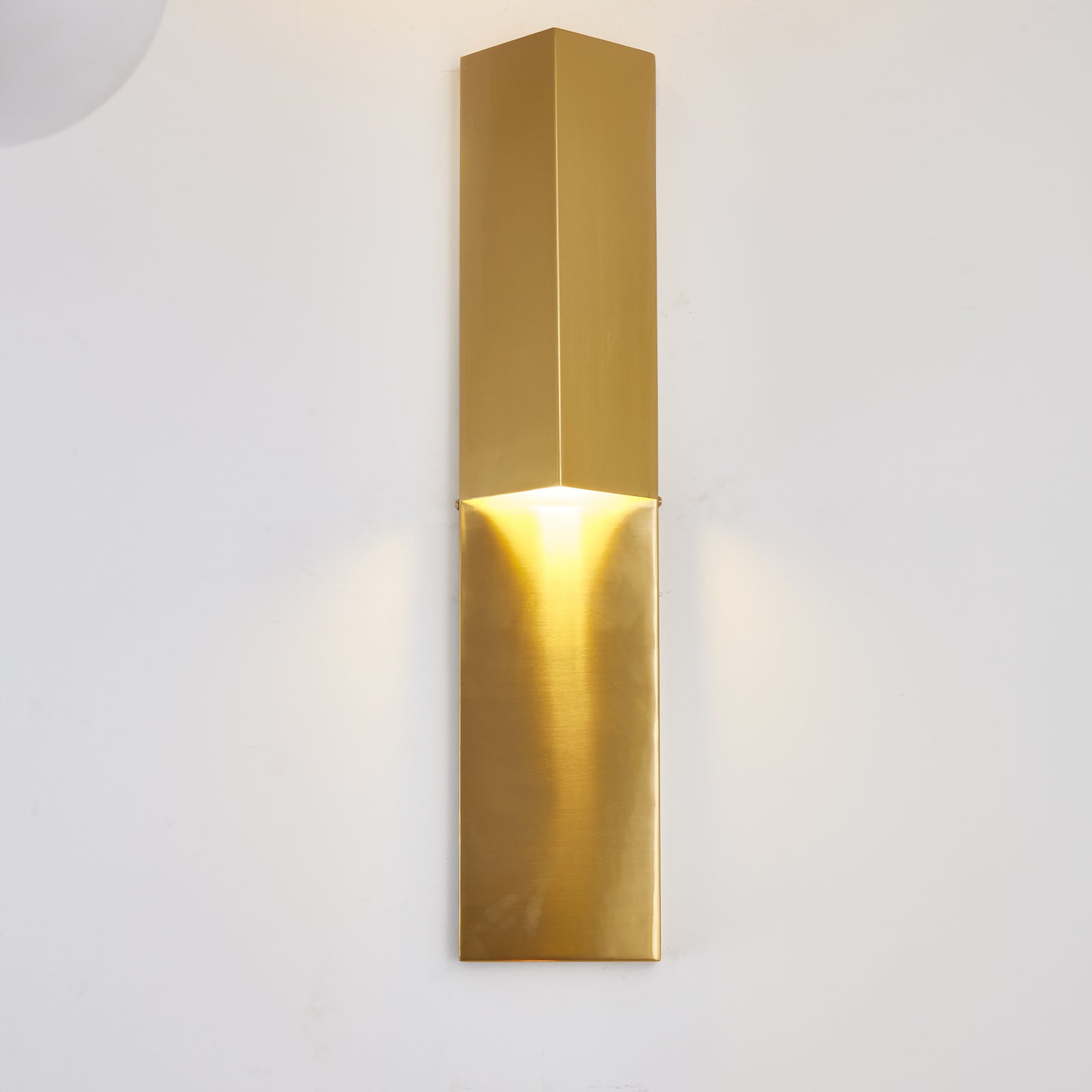 Wall Lamps CY-BD-1024 -  Wall Lamps - ebarza Furniture UAE | Shop Modern Furniture in Abu Dhabi & Dubai - مفروشات ايبازرا في الامارات | تسوق اثاث عصري وديكورات مميزة في دبي وابوظبي
