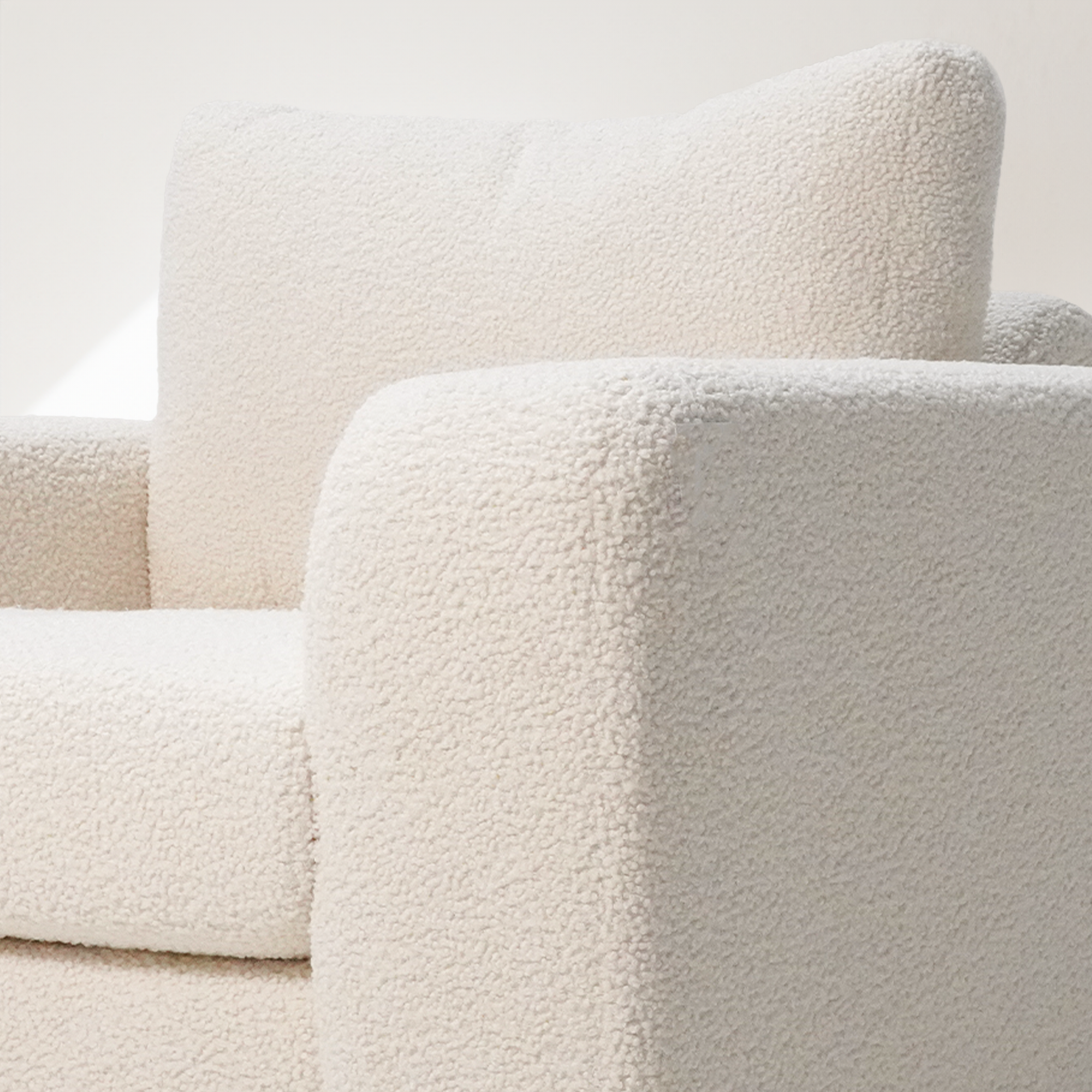 WD Lounge Chair -  Ivory 18077E -  Lounge Chairs - ebarza Furniture UAE | Shop Modern Furniture in Abu Dhabi & Dubai - مفروشات ايبازرا في الامارات | تسوق اثاث عصري وديكورات مميزة في دبي وابوظبي