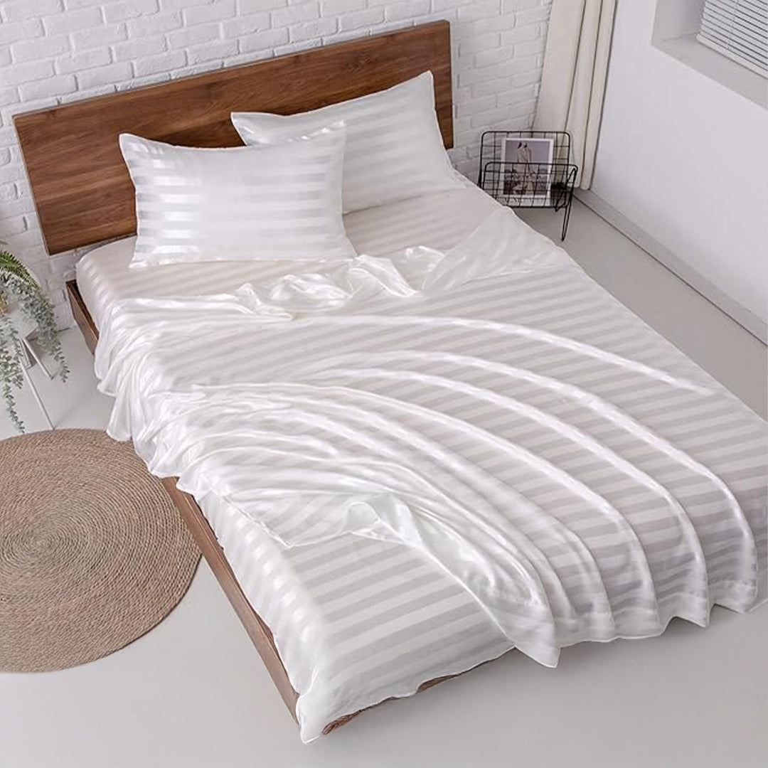 White natural bamboo double bedding set by BEACON, featuring SRK 240TC fabric and a soft, comfortable bedding design.