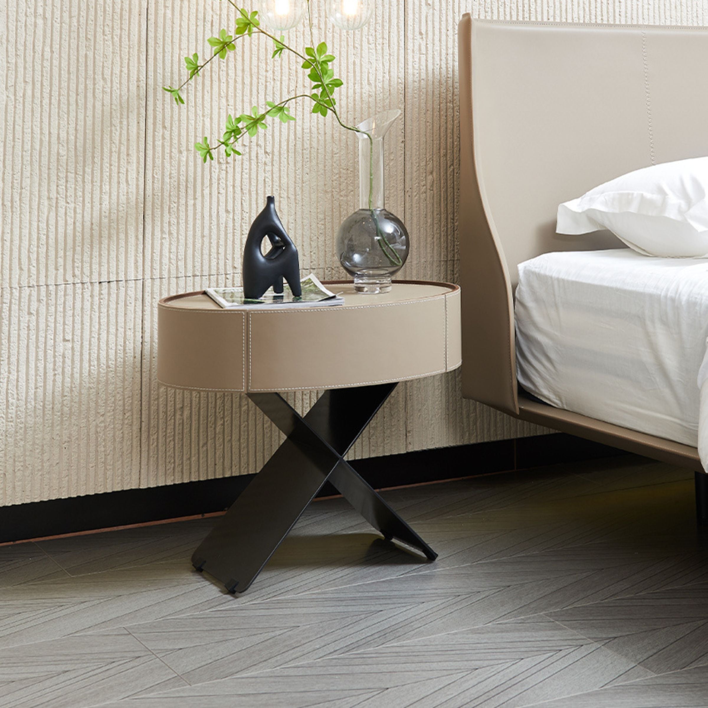 Xo Saddle Leather Side Table MLL-T66 -  Side Tables - ebarza Furniture UAE | Shop Modern Furniture in Abu Dhabi & Dubai - مفروشات ايبازرا في الامارات | تسوق اثاث عصري وديكورات مميزة في دبي وابوظبي