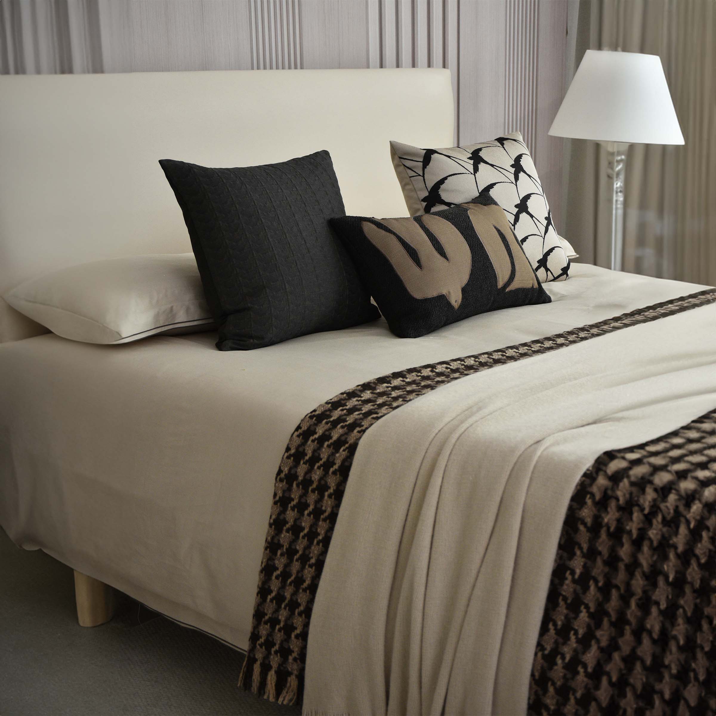 Zora Full Bedding Set EBB029 -  Bedding - ebarza Furniture UAE | Shop Modern Furniture in Abu Dhabi & Dubai - مفروشات ايبازرا في الامارات | تسوق اثاث عصري وديكورات مميزة في دبي وابوظبي