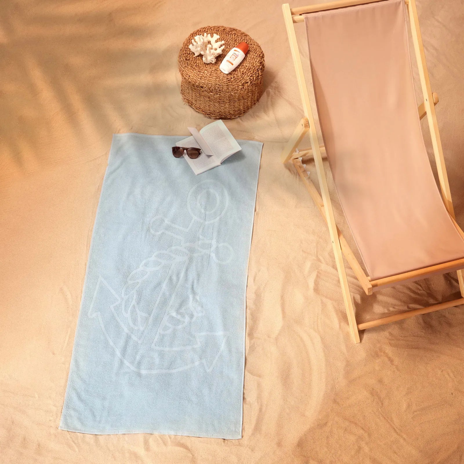 Karaca Home Sarah Anderson Navy Beach Towel Oil 160.02.01.0695 -  Towels | كاراجا هوم سارا أندرسون زيت مناشف الشاطئ البحرية - ebarza Furniture UAE | Shop Modern Furniture in Abu Dhabi & Dubai - مفروشات ايبازرا في الامارات | تسوق اثاث عصري وديكورات مميزة في دبي وابوظبي