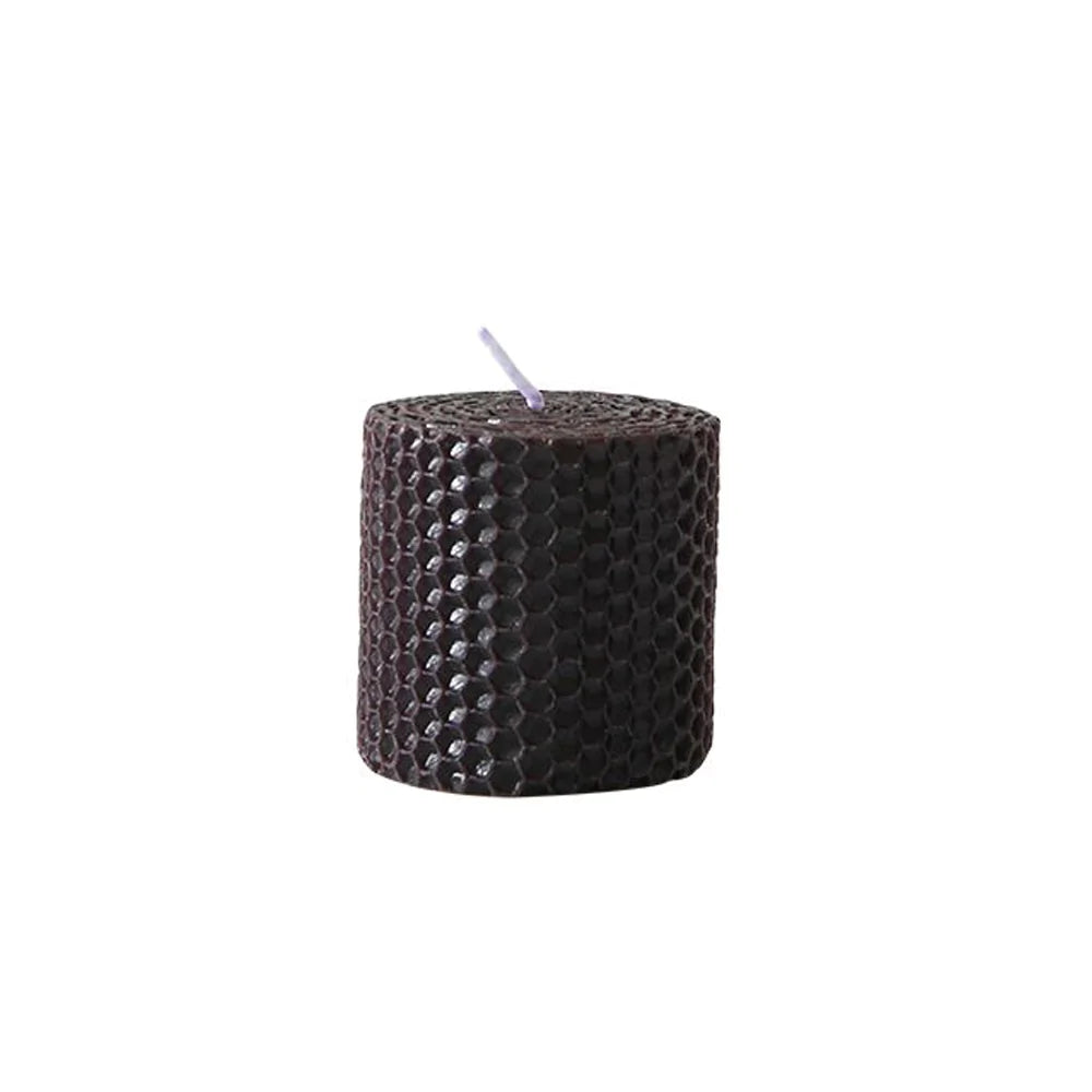 Honeycomb Pattern Candle - Small Fc-Ftj030C -  Candles | شمعة على شكل خلية نحل - صغيرة - ebarza Furniture UAE | Shop Modern Furniture in Abu Dhabi & Dubai - مفروشات ايبازرا في الامارات | تسوق اثاث عصري وديكورات مميزة في دبي وابوظبي