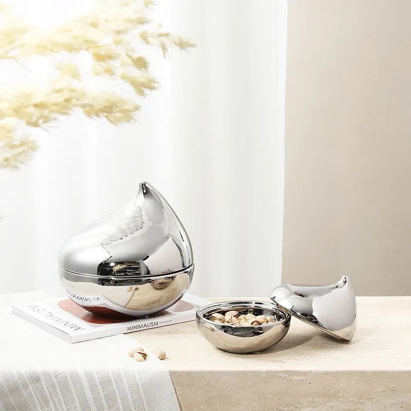 Silver Bird Decoration Jar-A Fa-D21073A -  Vases | جرة زينة الطيور الفضية - ebarza Furniture UAE | Shop Modern Furniture in Abu Dhabi & Dubai - مفروشات ايبازرا في الامارات | تسوق اثاث عصري وديكورات مميزة في دبي وابوظبي