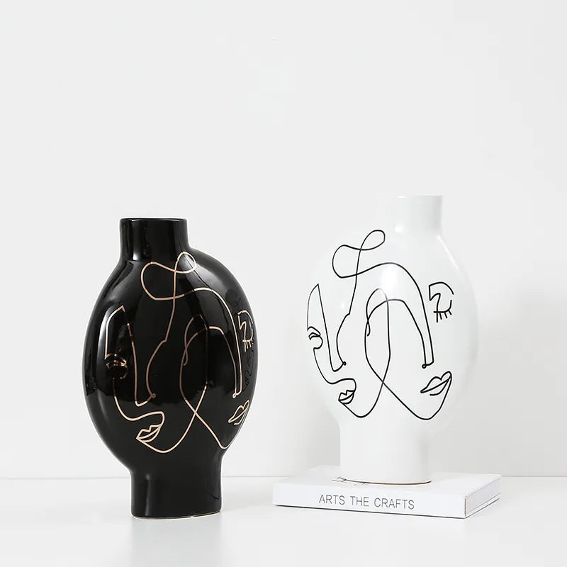 Black Hand Painted Vase-A Fa-D21103A -  Vases | مزهرية سوداء مرسومة باليد- A - ebarza Furniture UAE | Shop Modern Furniture in Abu Dhabi & Dubai - مفروشات ايبازرا في الامارات | تسوق اثاث عصري وديكورات مميزة في دبي وابوظبي