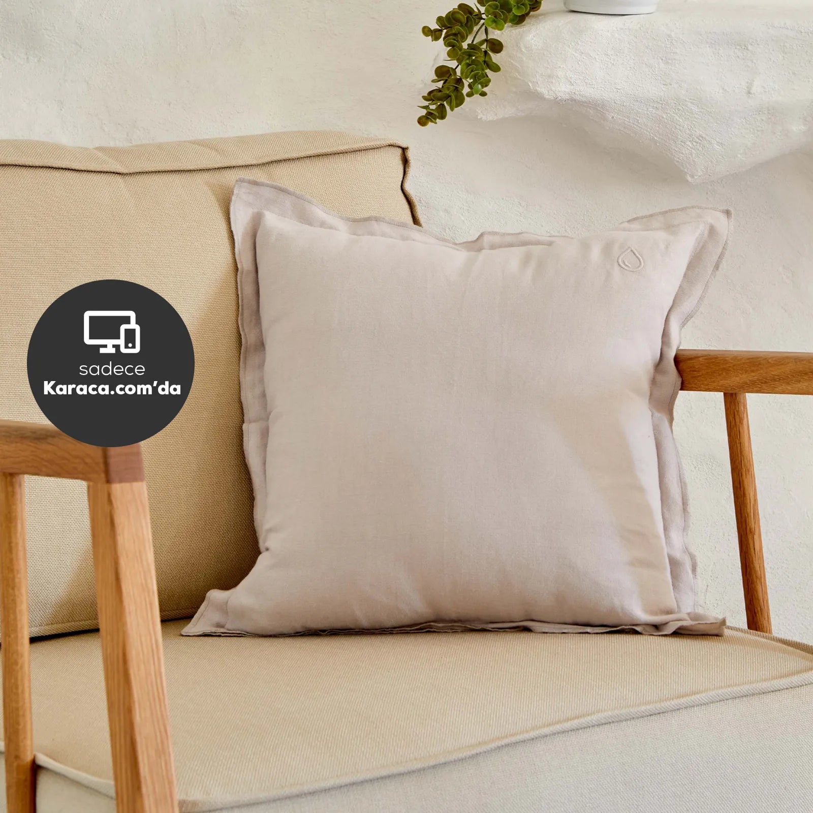 Karaca Home 4 Element Gray Filled Flat Pillow 45X45 Cm 200.18.01.0905 -  Cushions | كاراجا هوم وسادة مسطحة محشوة 4 عناصر رمادية 45*45 سم - ebarza Furniture UAE | Shop Modern Furniture in Abu Dhabi & Dubai - مفروشات ايبازرا في الامارات | تسوق اثاث عصري وديكورات مميزة في دبي وابوظبي