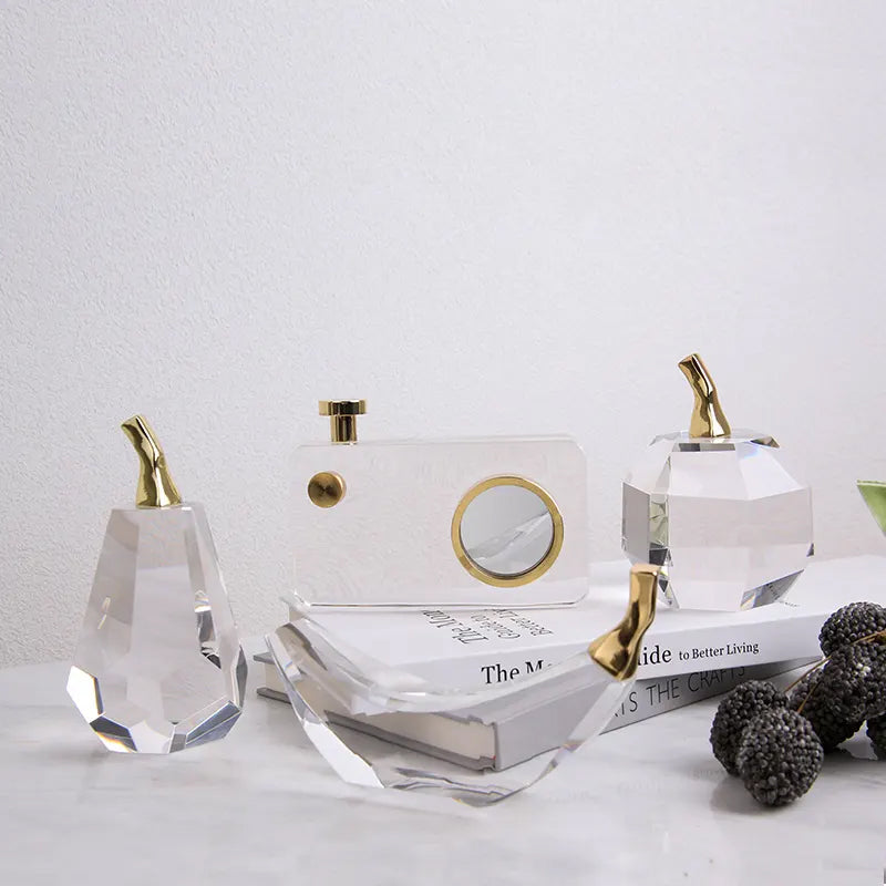 Banana Crystal Decoration Fb-Sj2002 -  Home Decor Figurines - ebarza Furniture UAE | Shop Modern Furniture in Abu Dhabi & Dubai - مفروشات ايبازرا في الامارات | تسوق اثاث عصري وديكورات مميزة في دبي وابوظبي