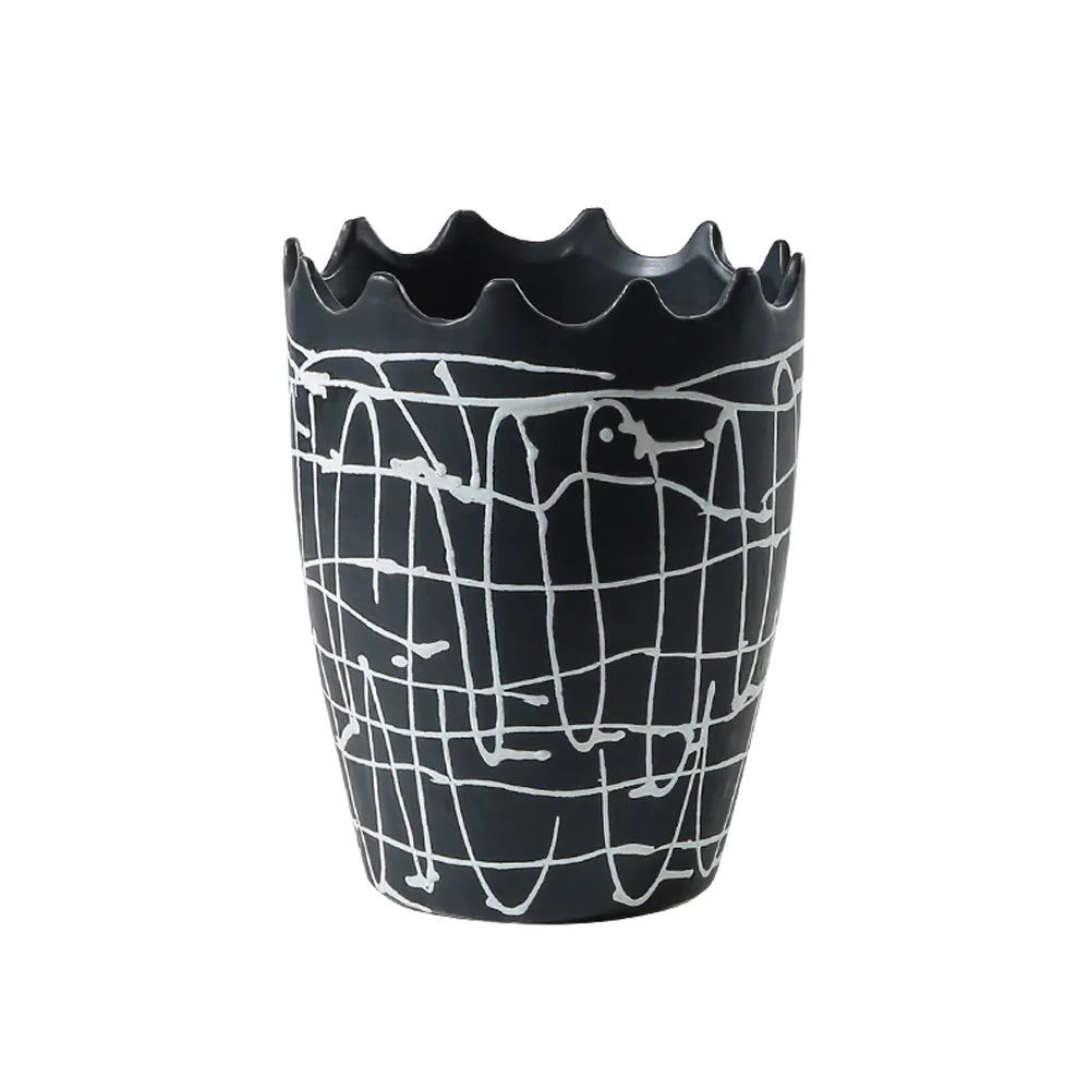 Black & White Ceramic Vase Fa-D22094 -  Vases - ebarza Furniture UAE | Shop Modern Furniture in Abu Dhabi & Dubai - مفروشات ايبازرا في الامارات | تسوق اثاث عصري وديكورات مميزة في دبي وابوظبي