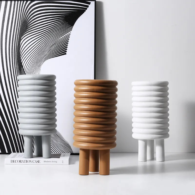 Circle Vase Brown Fc-Sz2174B -  Vases - ebarza Furniture UAE | Shop Modern Furniture in Abu Dhabi & Dubai - مفروشات ايبازرا في الامارات | تسوق اثاث عصري وديكورات مميزة في دبي وابوظبي