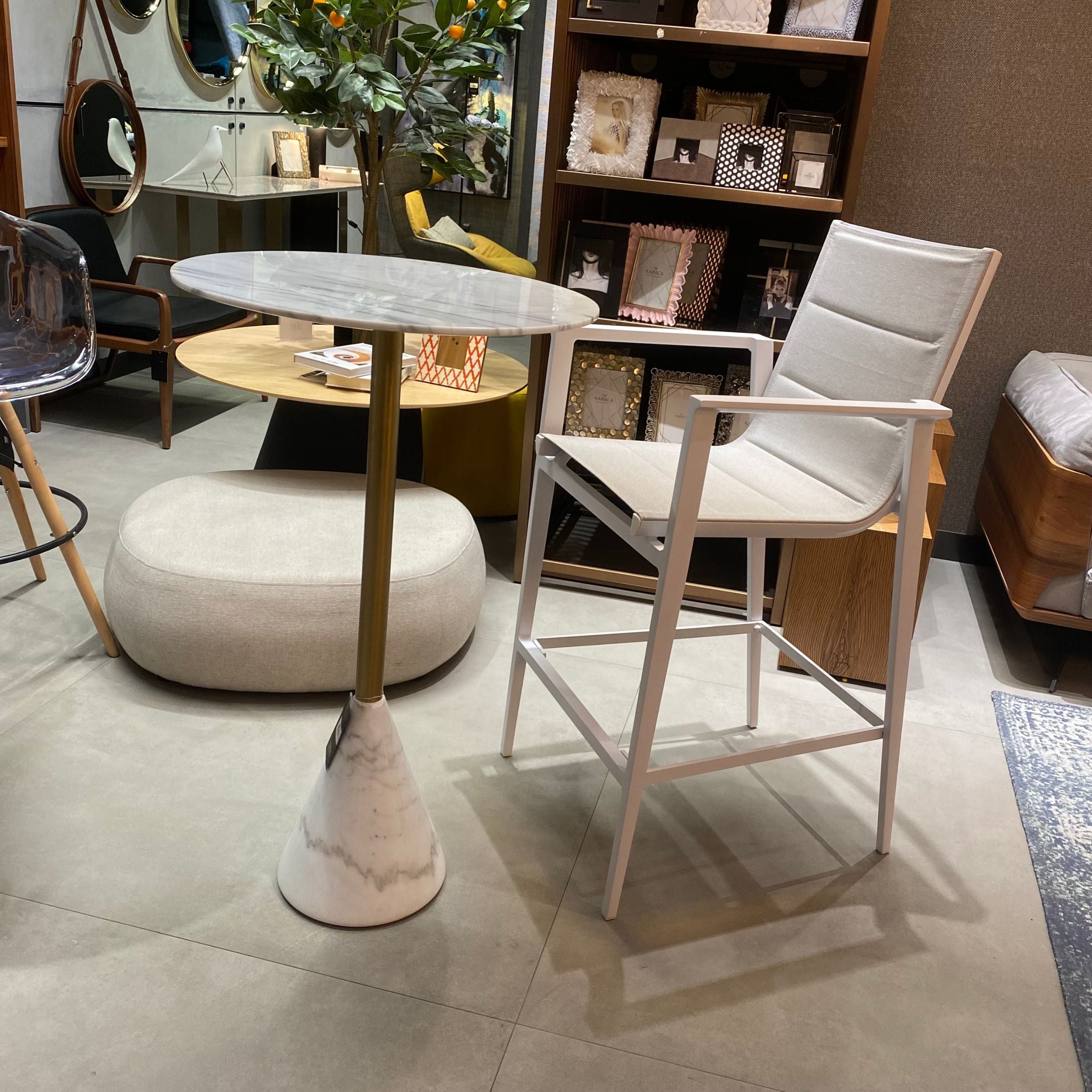 Display Item - Tango Aluminum Outdoor Bar Chair Aether-Bar-W-Chair Nakheel -  Bar Stools - ebarza Furniture UAE | Shop Modern Furniture in Abu Dhabi & Dubai - مفروشات ايبازرا في الامارات | تسوق اثاث عصري وديكورات مميزة في دبي وابوظبي