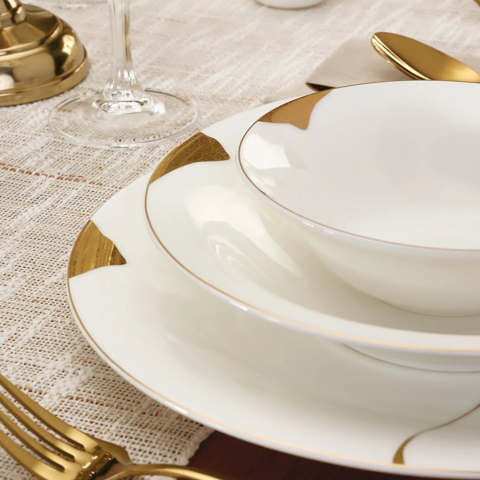 Karaca Fine Pearl Quora 58 Pieces Dinnerware Set For 12 Persons 153.03.08.0613 -  Dinnerware Sets - ebarza Furniture UAE | Shop Modern Furniture in Abu Dhabi & Dubai - مفروشات ايبازرا في الامارات | تسوق اثاث عصري وديكورات مميزة في دبي وابوظبي