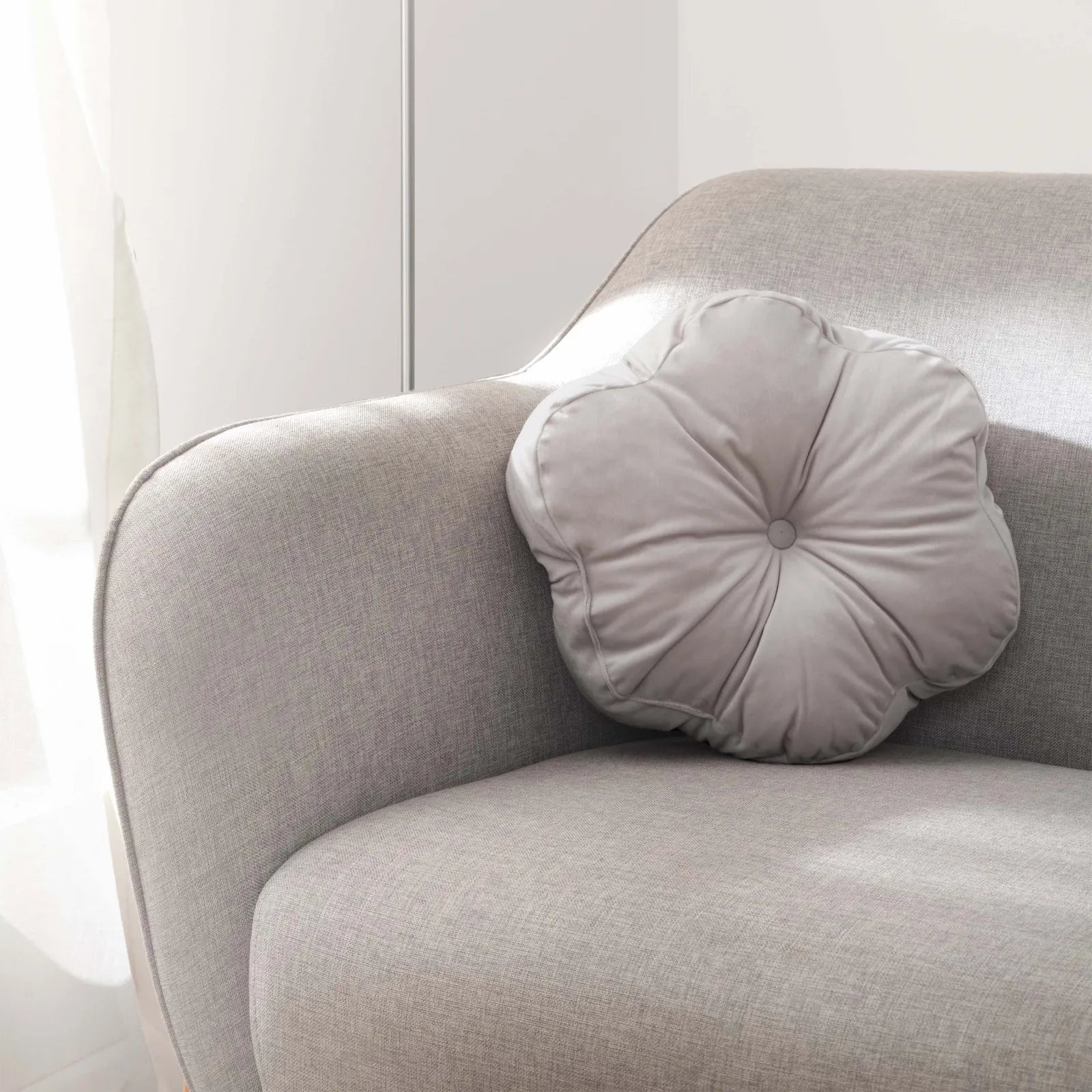 Karaca Home Adelina Throw Pillow Gray 40 Cm 300.22.02.0127 -  Cushions - ebarza Furniture UAE | Shop Modern Furniture in Abu Dhabi & Dubai - مفروشات ايبازرا في الامارات | تسوق اثاث عصري وديكورات مميزة في دبي وابوظبي