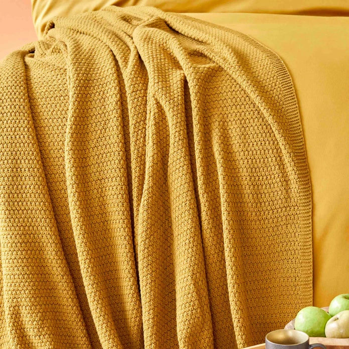 Karaca Home Back To Basic Light Mustard Single Knitted Blanket 200.18.01.0950 -  Blankets - ebarza Furniture UAE | Shop Modern Furniture in Abu Dhabi & Dubai - مفروشات ايبازرا في الامارات | تسوق اثاث عصري وديكورات مميزة في دبي وابوظبي