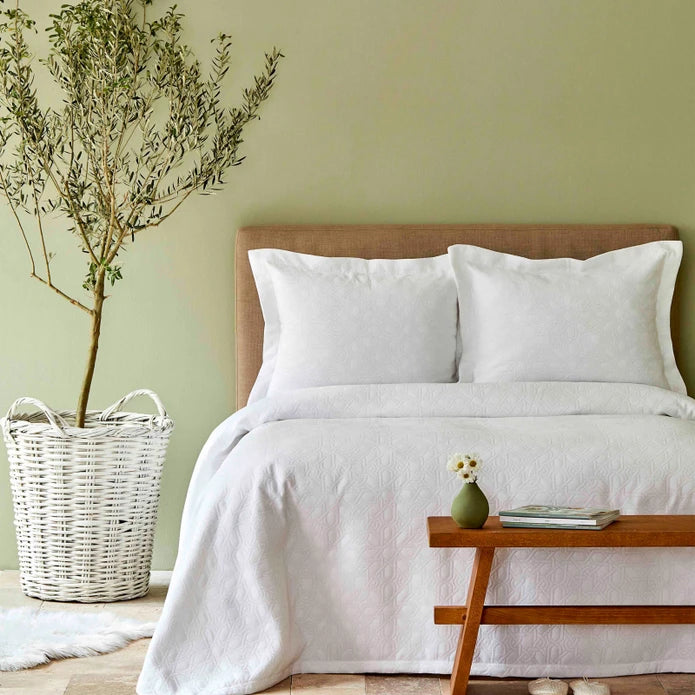 Karaca Home Back To Basic White Single Bedspread 200.18.01.0084 -  Bedding - ebarza Furniture UAE | Shop Modern Furniture in Abu Dhabi & Dubai - مفروشات ايبازرا في الامارات | تسوق اثاث عصري وديكورات مميزة في دبي وابوظبي