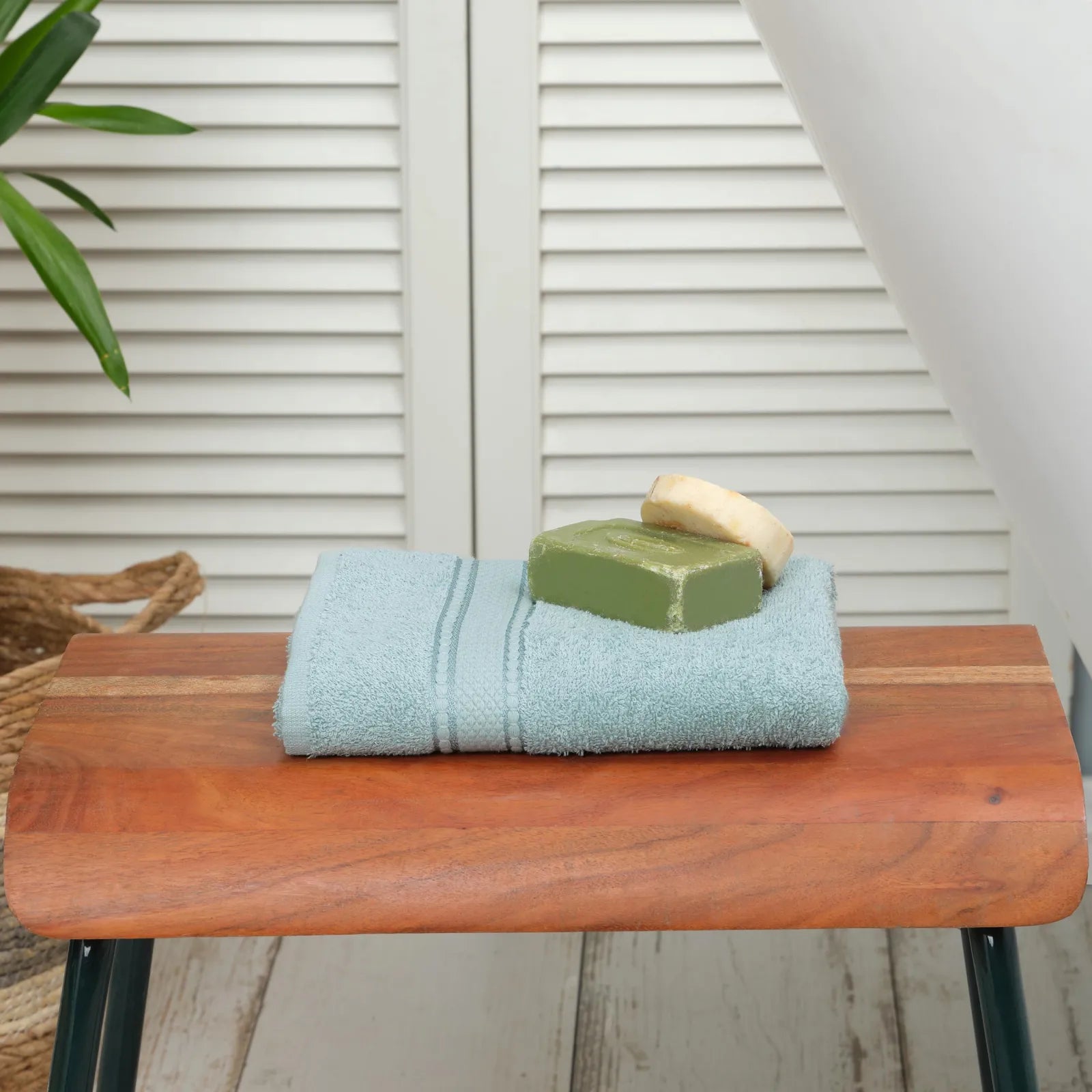 Karaca Home Daily Soft Petrol 100% Cotton Towel 50X90 Cm 200.20.01.0306 -  Towels - ebarza Furniture UAE | Shop Modern Furniture in Abu Dhabi & Dubai - مفروشات ايبازرا في الامارات | تسوق اثاث عصري وديكورات مميزة في دبي وابوظبي