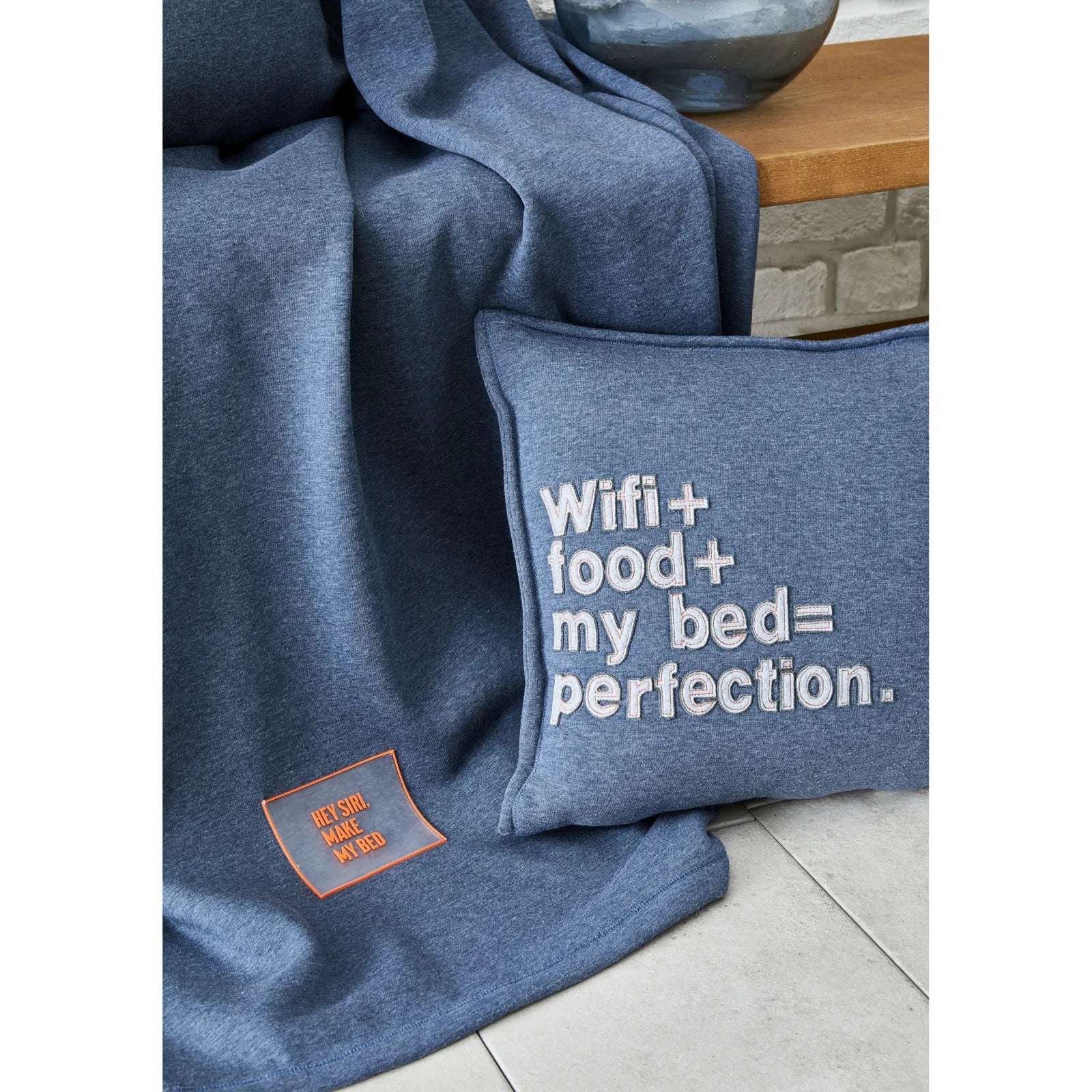 Karaca Home Indigo Embroidered Filled Pillow 45X45 Cm 200.19.01.0386 -  Cushions - ebarza Furniture UAE | Shop Modern Furniture in Abu Dhabi & Dubai - مفروشات ايبازرا في الامارات | تسوق اثاث عصري وديكورات مميزة في دبي وابوظبي