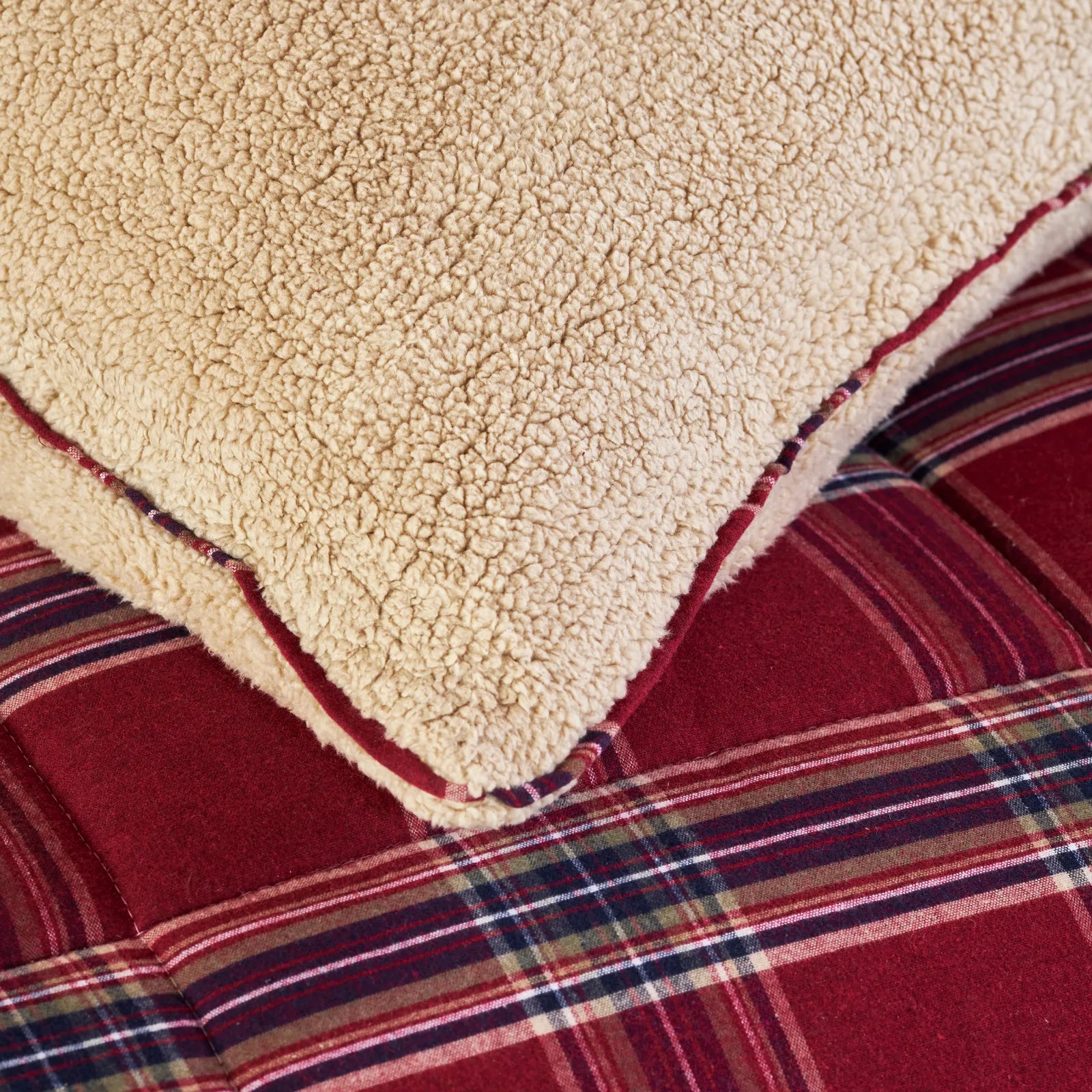 Karaca Home Woodland Red Double Cozy Comfort Set 200.19.01.1001 -  Bedding - ebarza Furniture UAE | Shop Modern Furniture in Abu Dhabi & Dubai - مفروشات ايبازرا في الامارات | تسوق اثاث عصري وديكورات مميزة في دبي وابوظبي