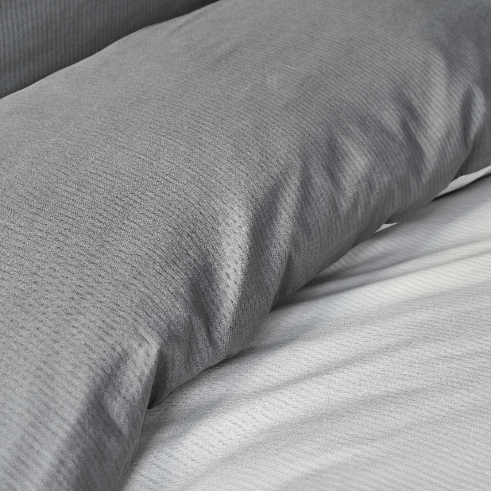 Karaca Nautica Home Bow Anthracite Gray Double Sided Single Duvet Cover Set 180.01.01.0412 -  Bedding - ebarza Furniture UAE | Shop Modern Furniture in Abu Dhabi & Dubai - مفروشات ايبازرا في الامارات | تسوق اثاث عصري وديكورات مميزة في دبي وابوظبي