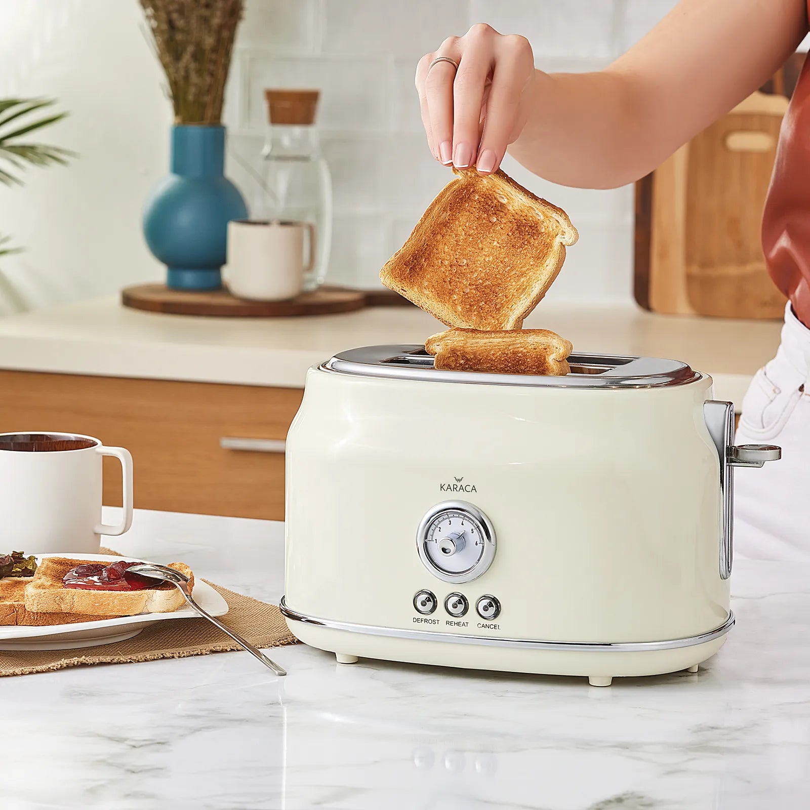 Karaca Retro Toaster Cream 153.03.06.5141 -  Kitchen Appliances - ebarza Furniture UAE | Shop Modern Furniture in Abu Dhabi & Dubai - مفروشات ايبازرا في الامارات | تسوق اثاث عصري وديكورات مميزة في دبي وابوظبي