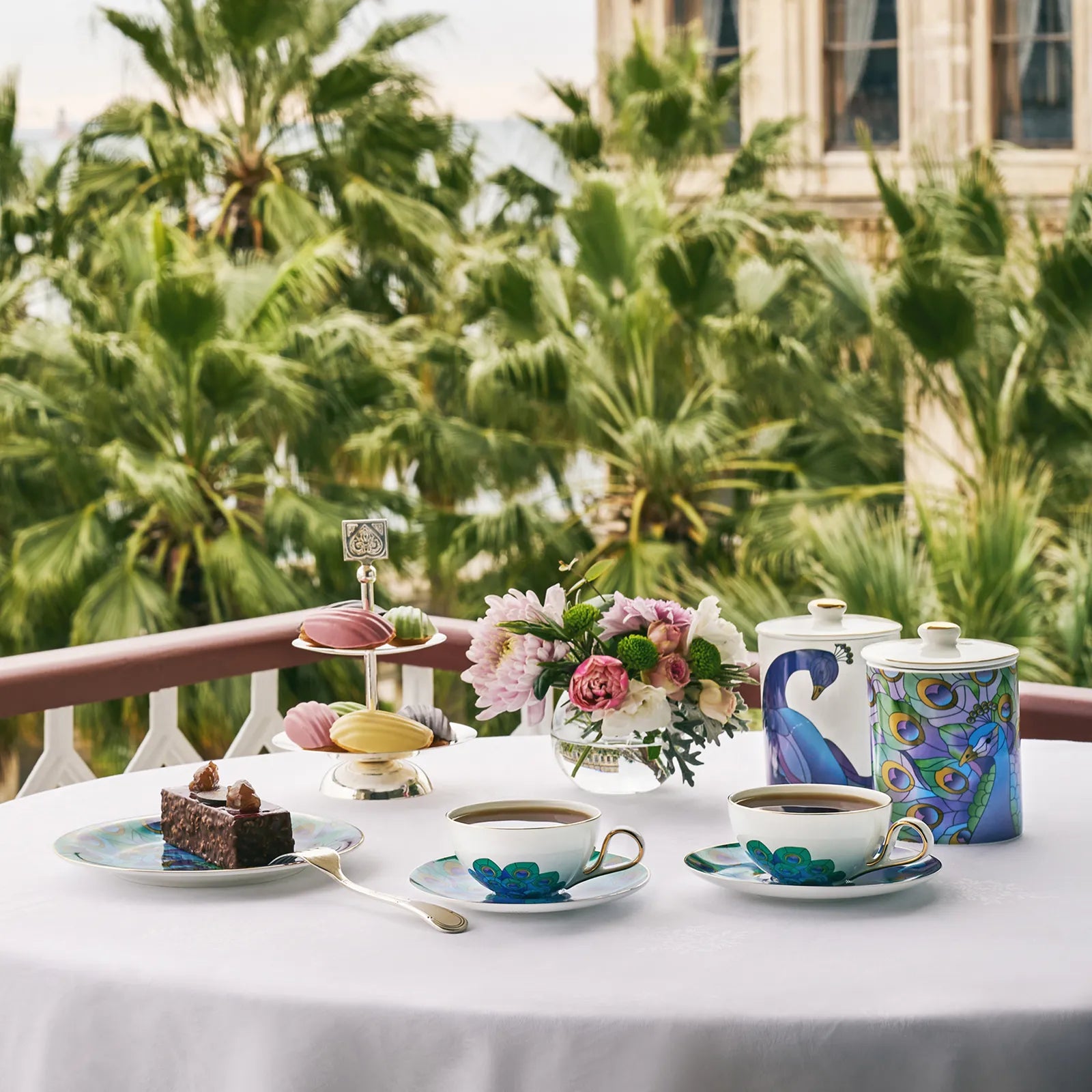 Karaca X Çırağan Palace Shop Large Purple Spice Pot 600 Ml 153.03.06.7557 -  Spice Sets - ebarza Furniture UAE | Shop Modern Furniture in Abu Dhabi & Dubai - مفروشات ايبازرا في الامارات | تسوق اثاث عصري وديكورات مميزة في دبي وابوظبي