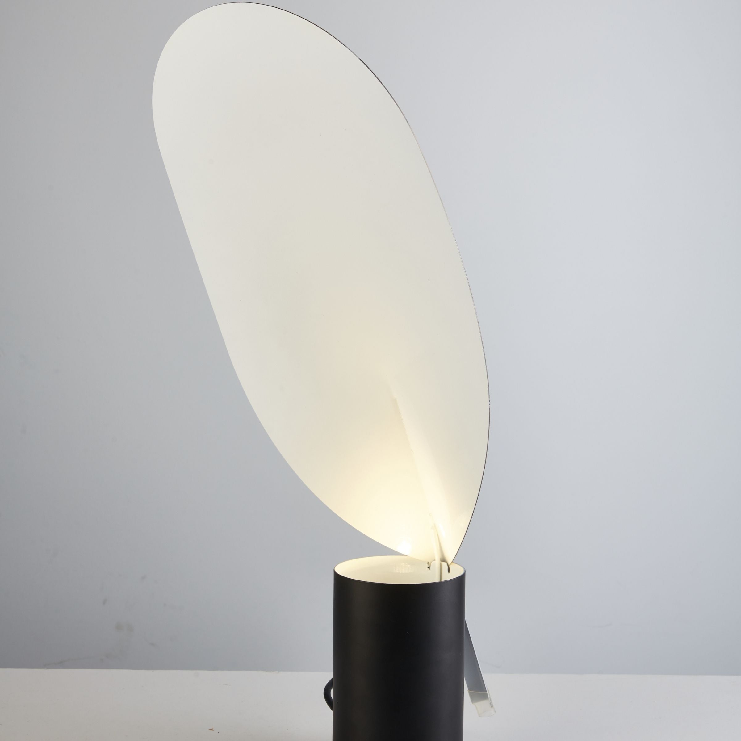 Leafshine Gold Table Lamp CY-LTD-1020-G -  Desk\table Lamps - ebarza Furniture UAE | Shop Modern Furniture in Abu Dhabi & Dubai - مفروشات ايبازرا في الامارات | تسوق اثاث عصري وديكورات مميزة في دبي وابوظبي