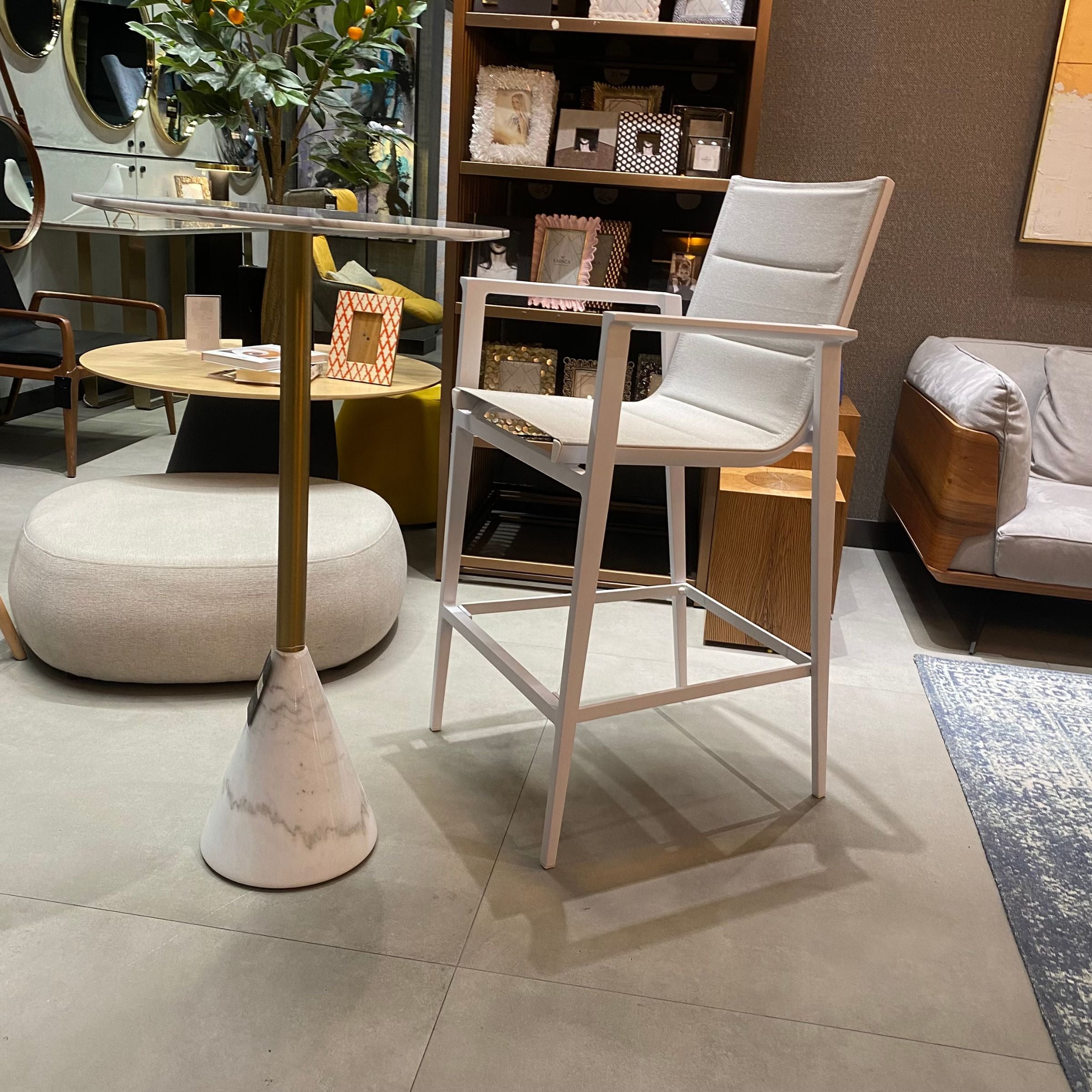 Display Item - Tango Aluminum Outdoor Bar Chair Aether-Bar-W-Chair Nakheel -  Bar Stools - ebarza Furniture UAE | Shop Modern Furniture in Abu Dhabi & Dubai - مفروشات ايبازرا في الامارات | تسوق اثاث عصري وديكورات مميزة في دبي وابوظبي